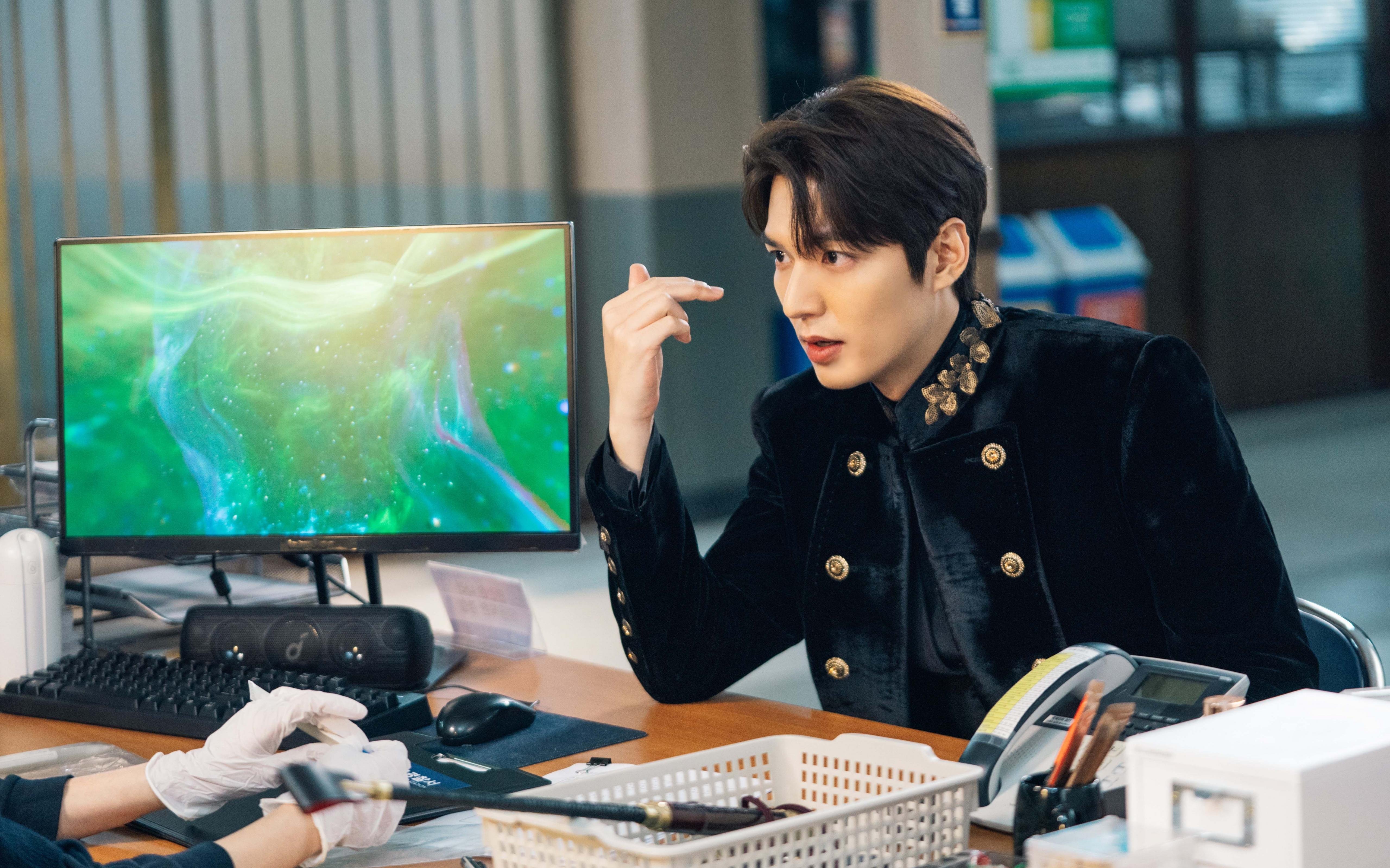 开云体育官网-绿茵战场上的钢铁洪流，格纳布里爆发难阻德国战车被乌克兰强行终结