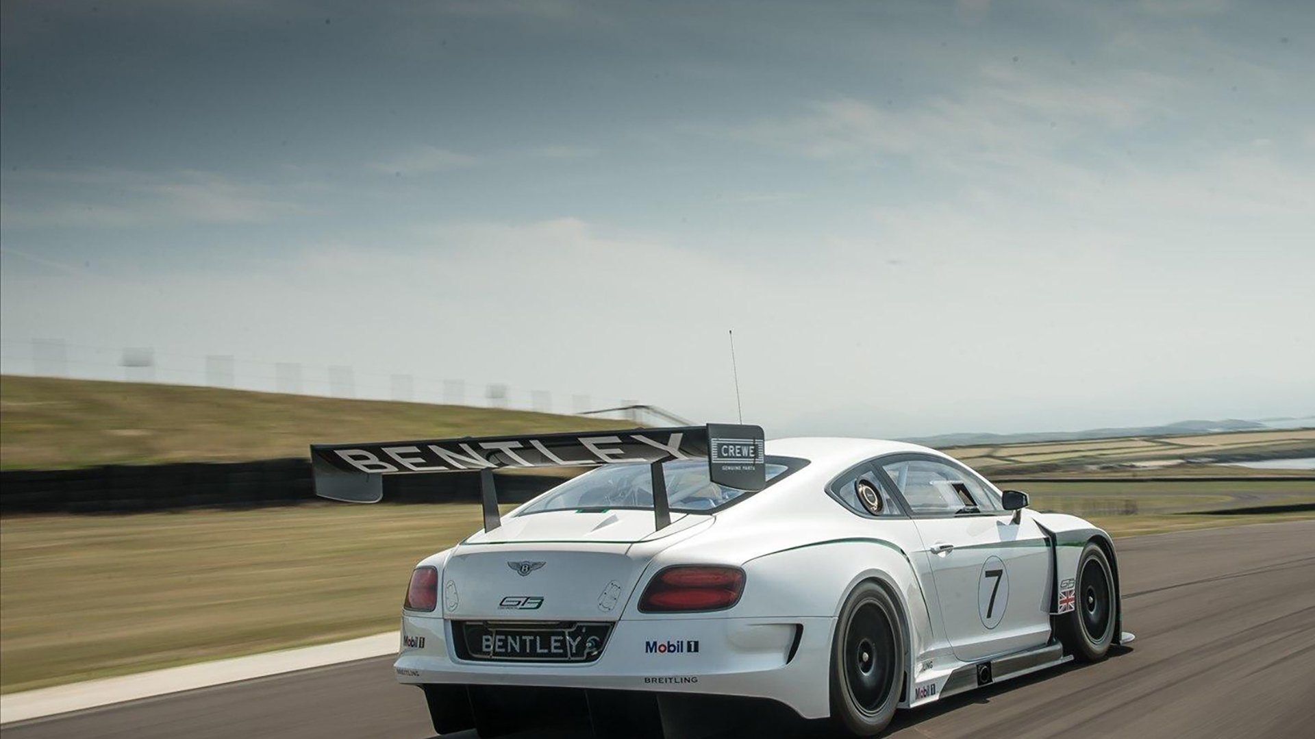 征服亚平宁的雄鹰，墨西哥强势拿下佛罗伦萨，苏亚雷斯致命三连击封神